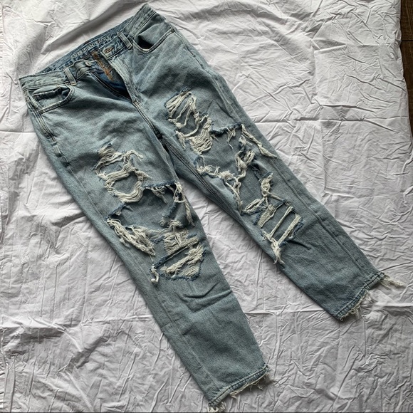 American Eagle Outfitters Denim - American Eagle Ripped Mom Jeans